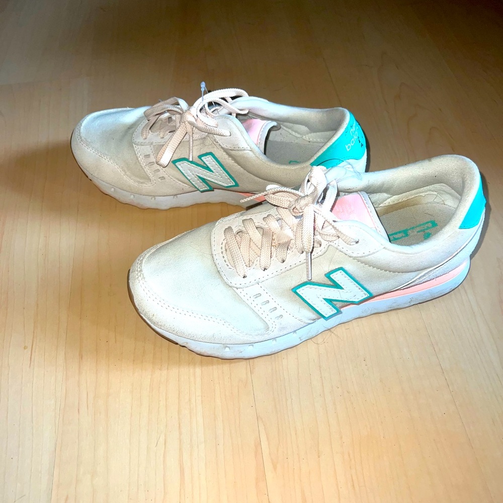 New balance shoes